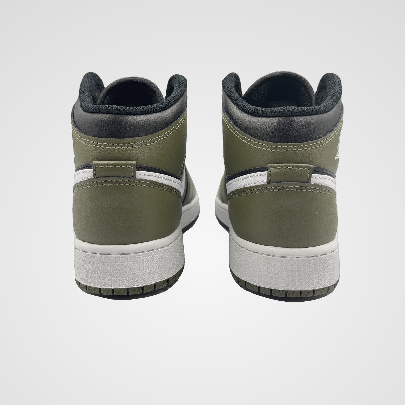 Air Jordan 1 Mid GS Air Jordan 1 Mid GS - Image 3