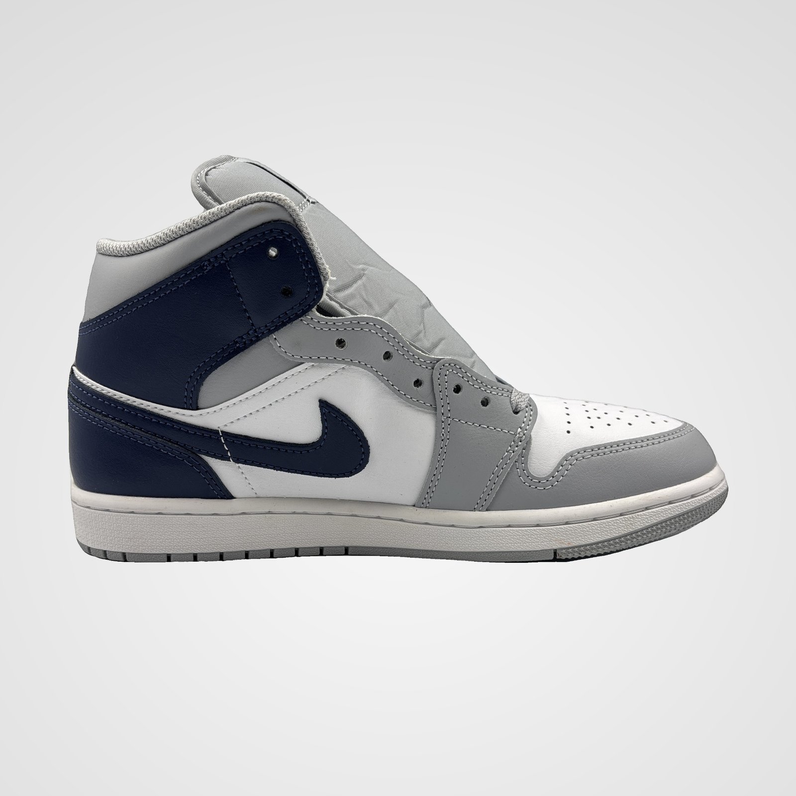 Air Jordan 1 Mid Air Jordan 1 Mid - Image 2