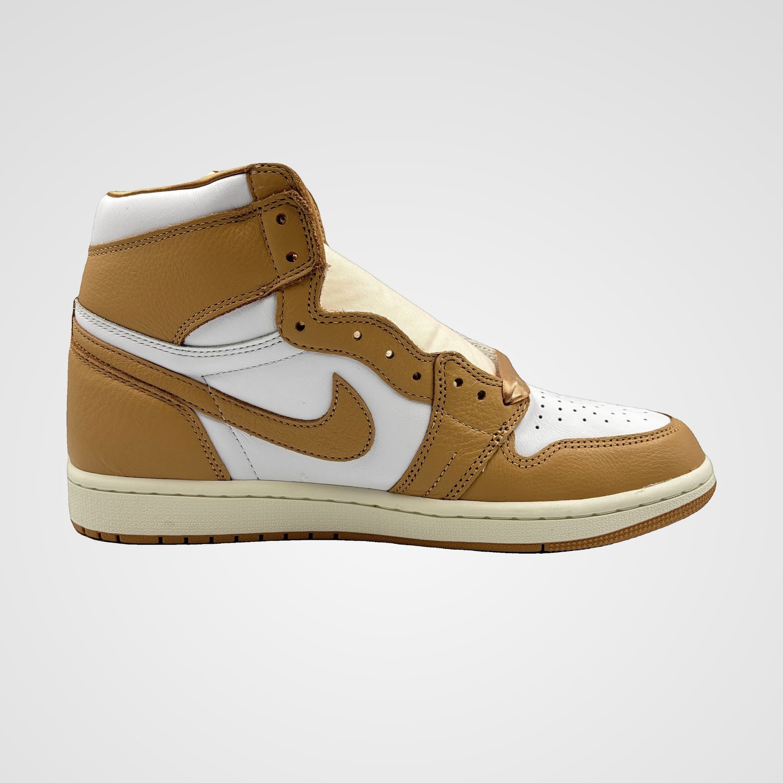 Air Jordan 1 High OG Air Jordan 1 High OG - Image 2