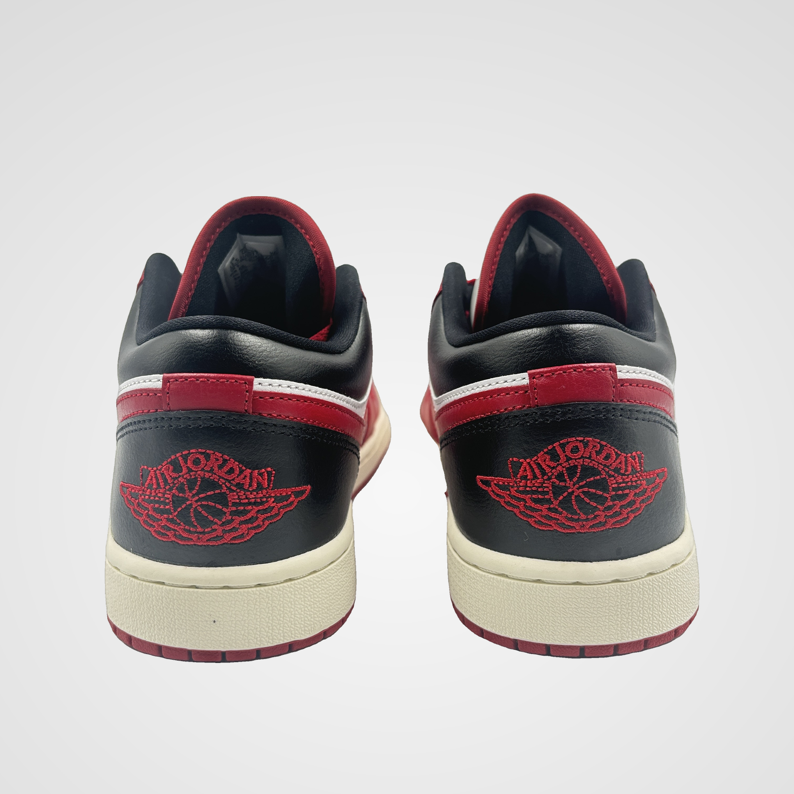 Air Jordan 1 Low "Bulls" Air Jordan 1 Low "Bulls" - Image 4