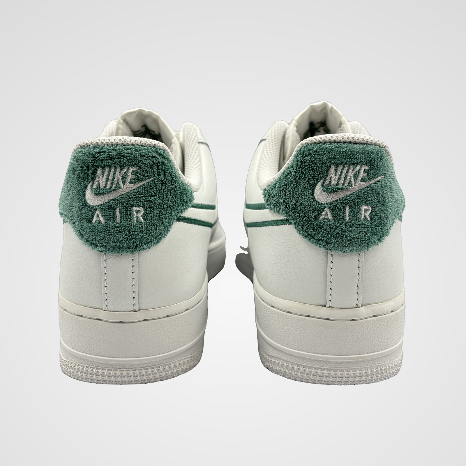 Nike Air Force 1 '07 LV8 Nike Air Force 1 '07 LV8 - Image 4