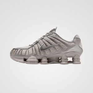 Összes termék Nike Shox TL