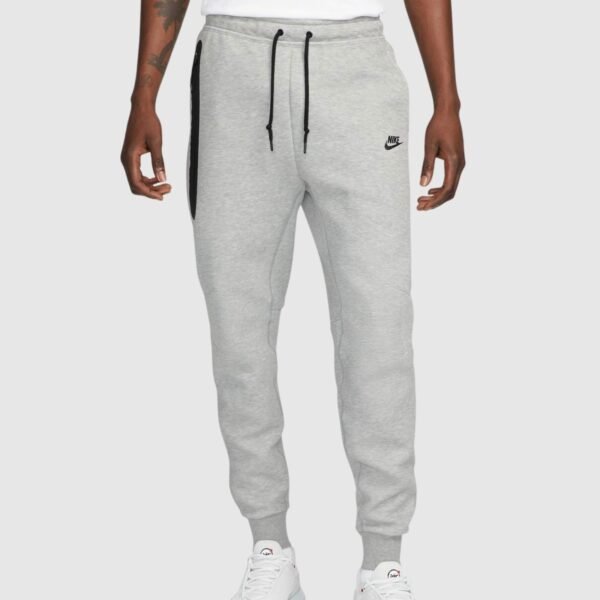Nike Tech Fleece