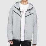 Nike Tech Fleece - Image 2