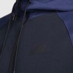 Nike NSW Tech Essentials - Image 2