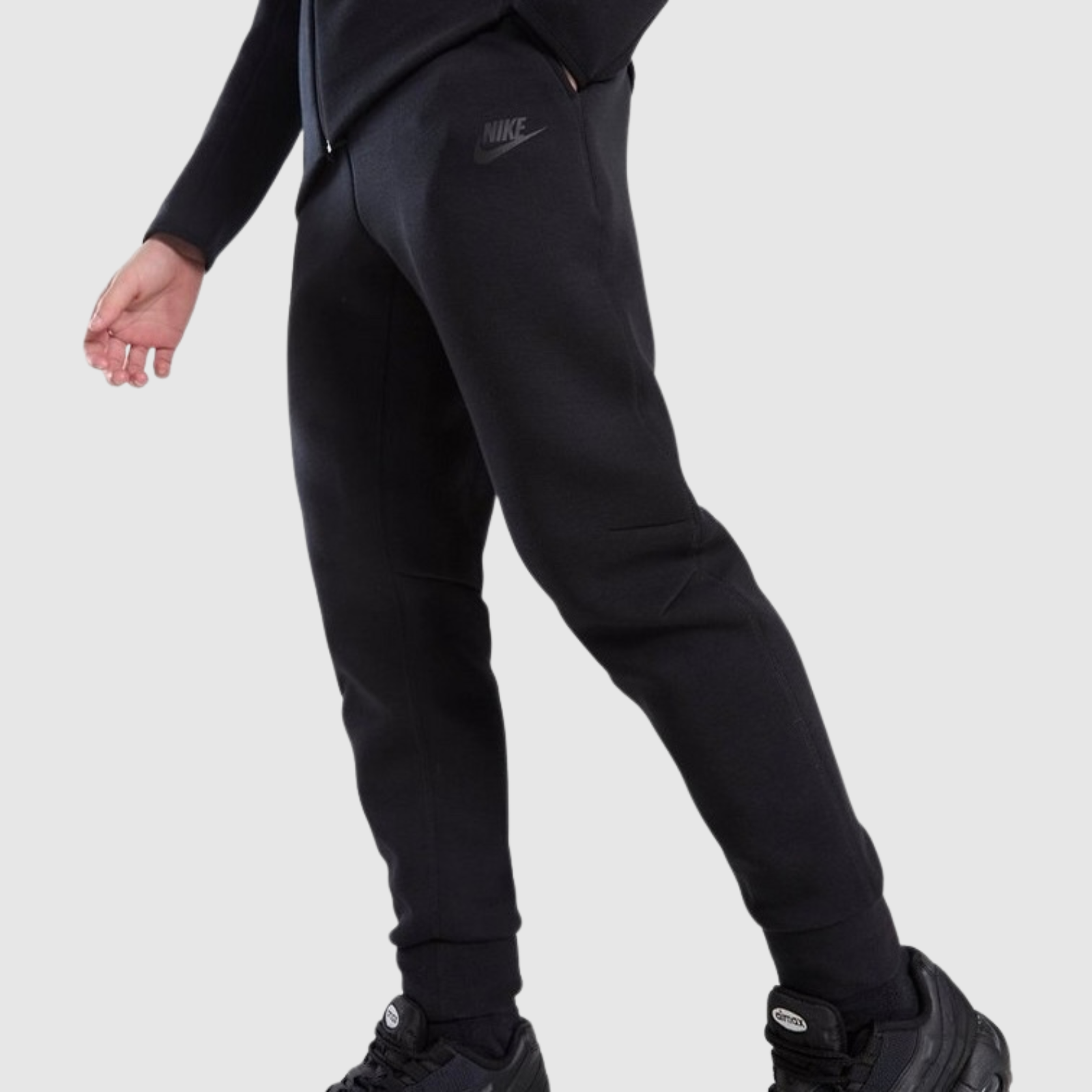 textil-hatter-16x16991-1.png Nike Tech Fleece - Image 1