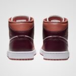 Air Jordan 1 Mid - Image 3