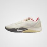 Nike S.T. Flare