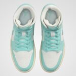Air Jordan 1 Mid - Image 4