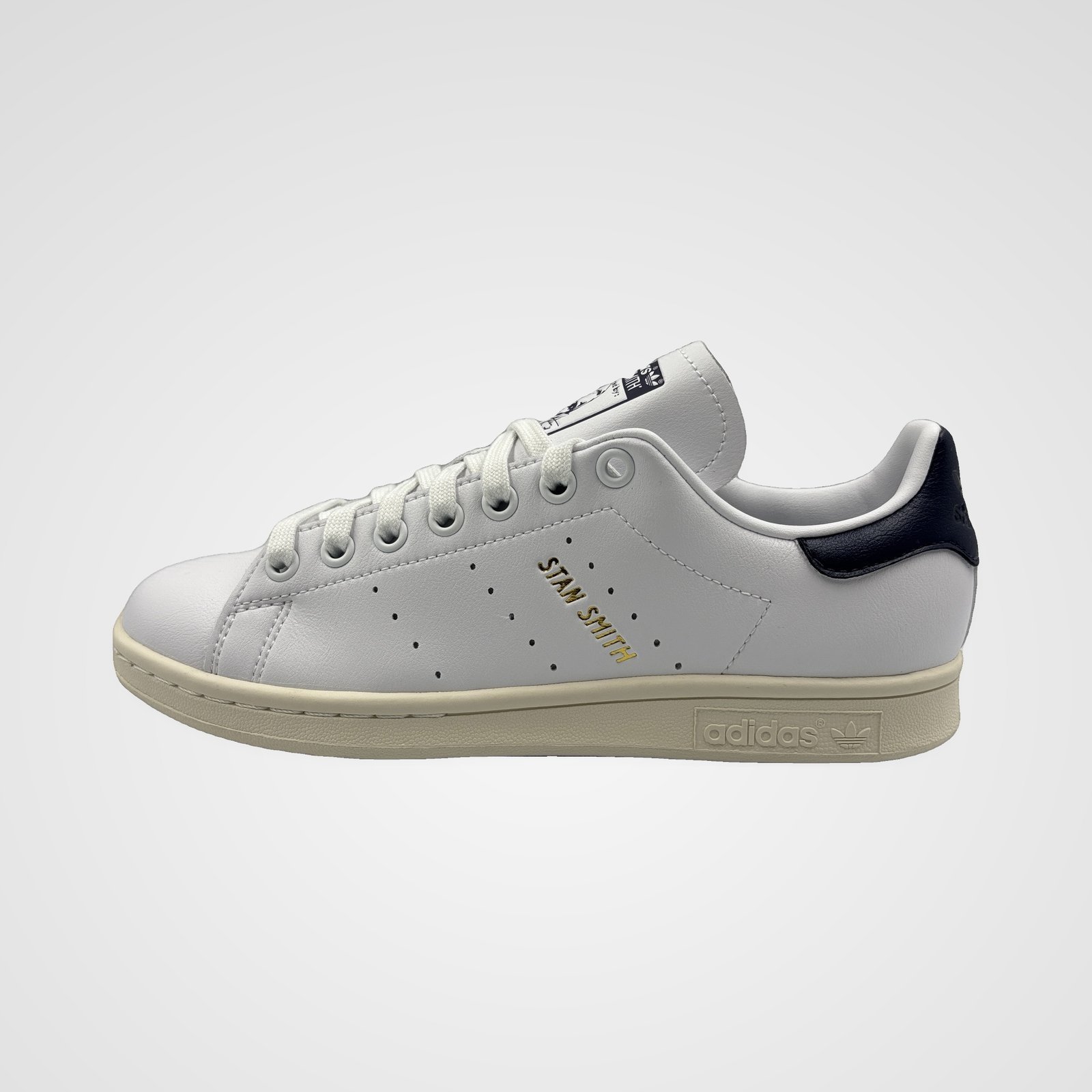 IMG_09231.jpg Adidas Stan Smith - Image 1