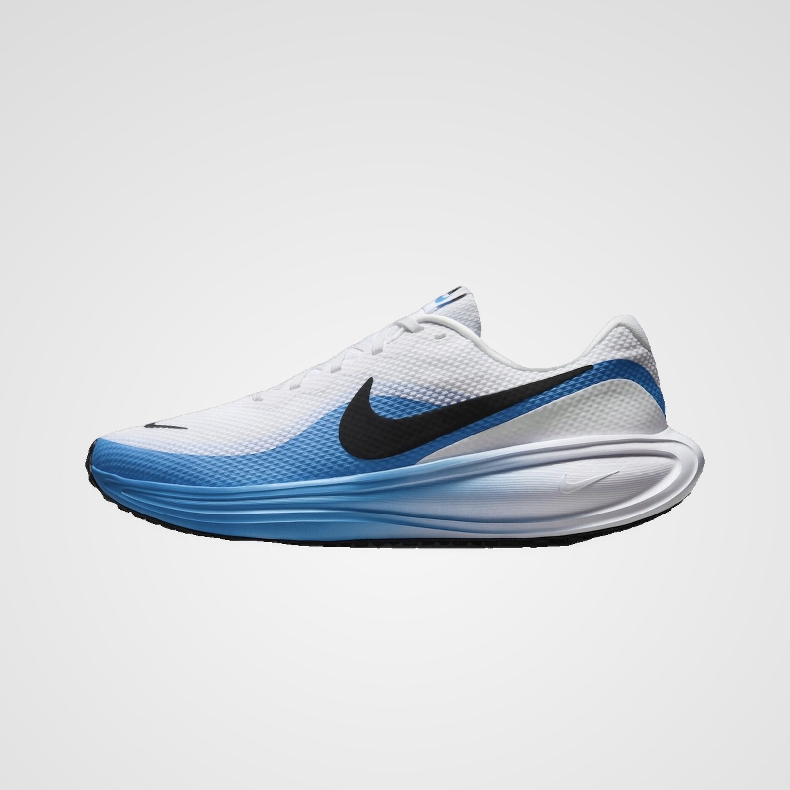 IMG_15432.jpg Nike Revolution 8 - Image 1