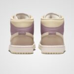 Air Jordan 1 Mid - Image 4