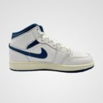 Air Jordan 1 Mid GS - Image 2