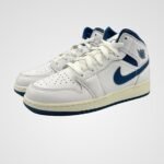 Air Jordan 1 Mid GS - Image 3