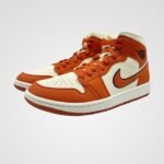 Air Jordan 1 Mid - Image 3