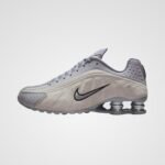 Nike Shox R4